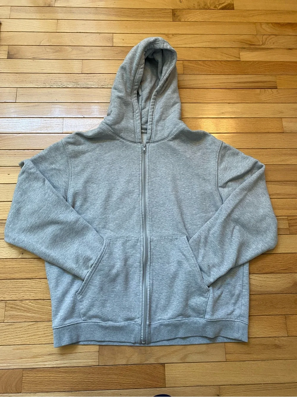ALO Yoga Renown Gray Full-Zip Hoodie